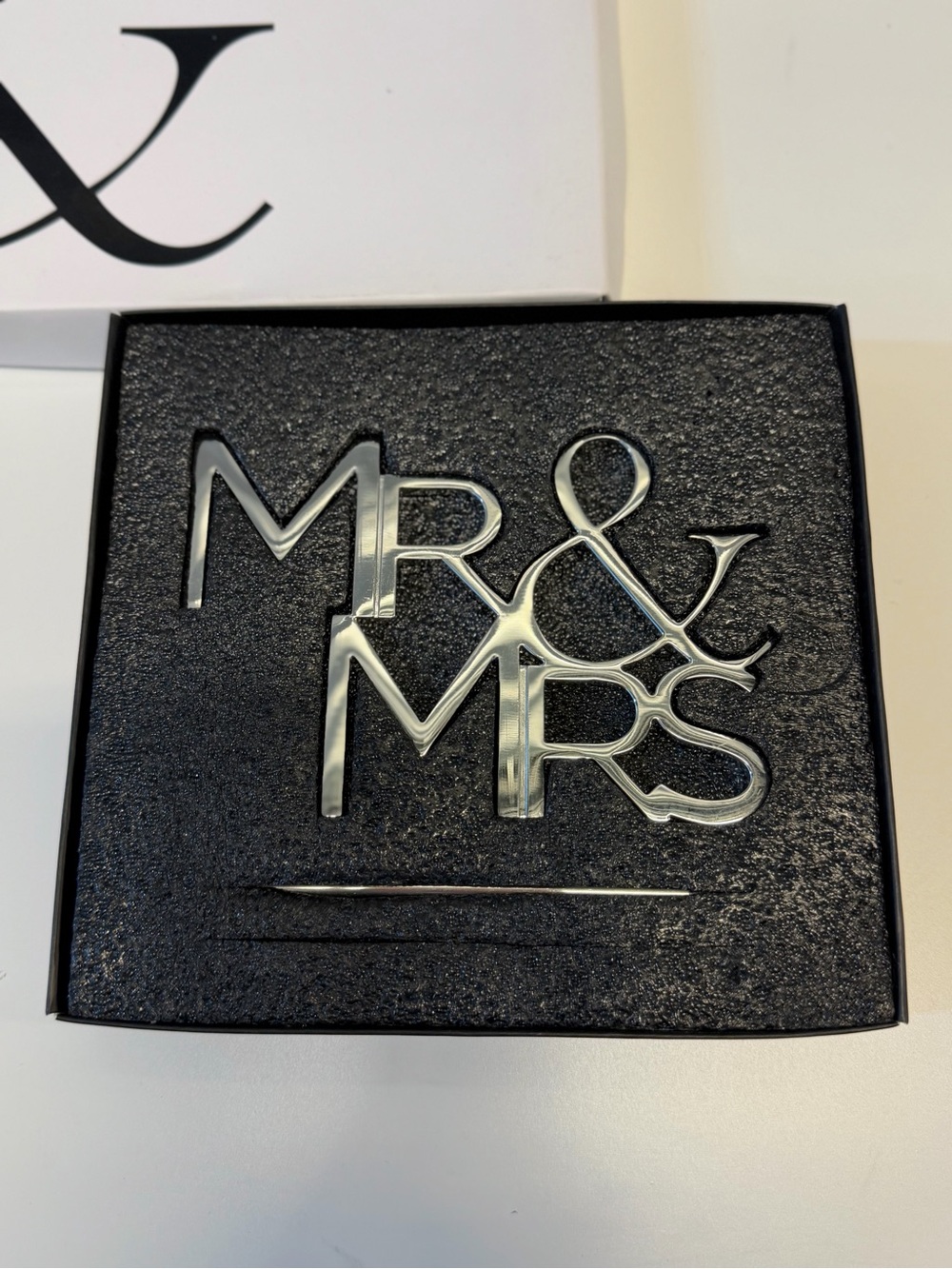 MR & MRS Silver Cake Topper - Elegant Wedding Decoration